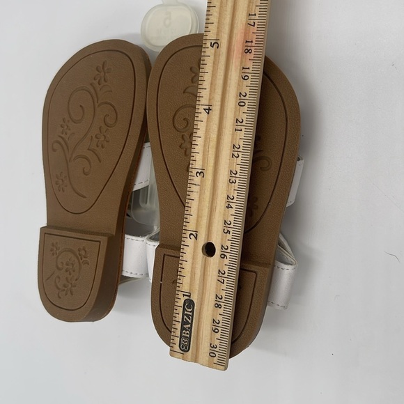 NWT Baby Deer White Sandals – Toddler Size 5 - Picture 4 of 8